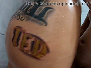 duda pimentinha's steamy shower bath with hot latina friend 💦🛁