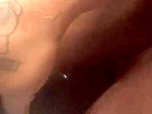 EBONY BABE GAPS HER ASS WITH HUGE TOY SOLO!