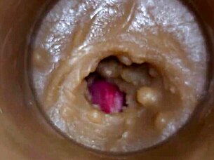 Watch this pussy get extreme sperm injection toy cam closeup