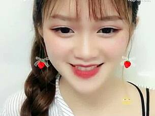 i'm that cute korean girl going live on webcam sexy vibes