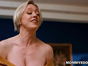 dee williams and melody marks get intimate exploring beauty together