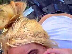 sunglassed streetwalker blows huge facial load