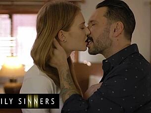 Ashley Lane aches for Tommy Pistol to stuff her bed