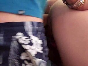 hot hitchhiker babe sucks cock then takes motel creampie?