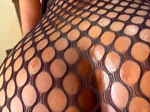 Petite Bubble Butt Babe Rides Dildo Wet