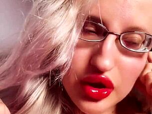 my perfec red lips gloss fetish findom golddigger ugh