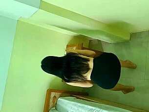 Hotel workout flaunts girlfriend's fine asian teen big ass skirt 😏💪🍑