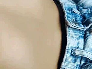 Beautiful NRI girlfriend masturbates juicy pussy in car