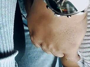 Beautiful NRI girlfriend masturbates juicy pussy in car