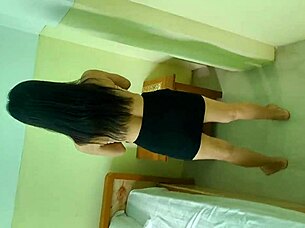 Hotel workout flaunts girlfriend's fine asian teen big ass skirt 😏💪🍑