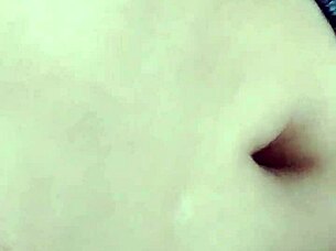 Beautiful NRI girlfriend masturbates juicy pussy in car