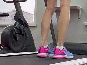another sweaty workout day for the athletic brunette at the gym