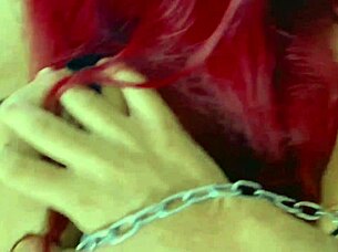 Beach tourist teen gapes ass with huge dildo anal machine fuck