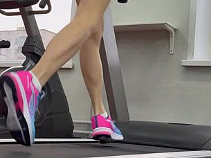 another sweaty workout day for the athletic brunette at the gym