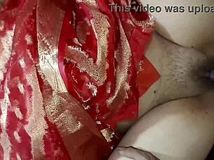 भाभी बहाने बनाकर चुदवाती है बेडरूम में डर्टी टॉक