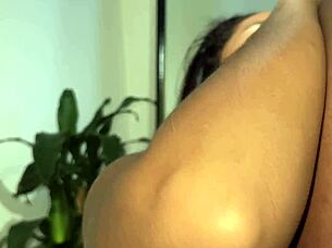 Amateur couple Nysdel shares deep eye-contact blowjob with ball licking passion