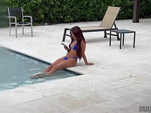 innocent neighbor vanessa sneaks poolside for jmac's monster cock 🍆💦😈