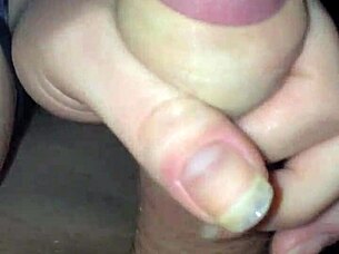 slut wanks throbbing monster cock in homemade solo trim