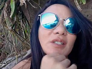 Cute Clit Lick on Beach Milf!