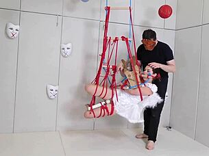 Bdsm slut gulps piss eats pussy