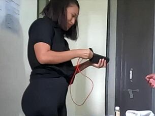 Young masseuse grips cock for explosive handjob climax