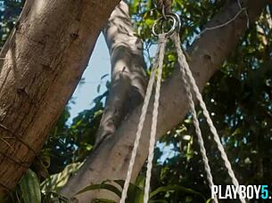 arab milf leighla habib strips petite ass outdoors teasing