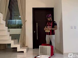 Delivery guy pounds lonely curvy latina's ass cowgirl creampie 🍑💦🚚