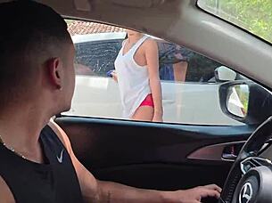 Colombian Athenea Rose fucks Max Betancur at public car wash