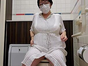 japanese chubby wife masturbates silently in shop restroom full vid