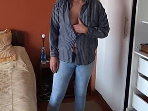 Jerking to her fat ass makes her wildly horny?