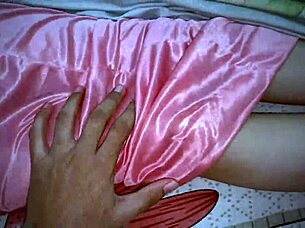 Punjabi auntie loses virginity to fat cock in hotel bed