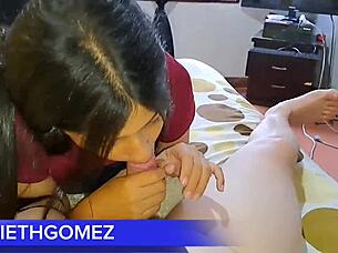 lonely milf invites you to share her huge ass bed 😈🛏️