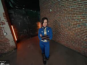 lucy sucks monster cock deep in fallout cosplay anal