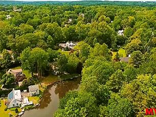 glamorous milf visits boss at home for intense confrontation