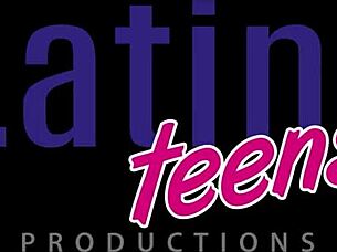 Sexy slut Hannah Jones craves cocks stuffing all her holes DP