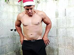 YURI GAÚCHO'S HUGE COCK SANTA PARODY BLASTS BRAZILIAN CUMLOAD