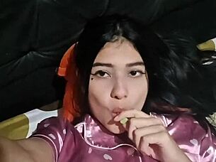 hot latina mature wakes up horny for solo pussy rub