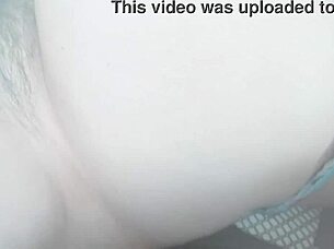 why's ginger paris using ring pop pleasure?