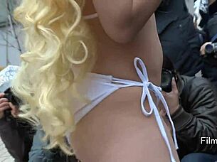 Cosplay babe in sexy FILME-029-3 outfit