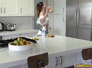 jade nile fucks in living room and gets caught