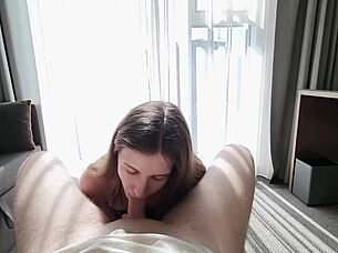 Sensual morning blowjob in hotel makes vacation unforgettable