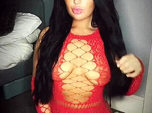 slutty british coed girlfriend squirts on webcam toys pov