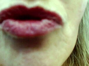 hey dawnskye1962 fresh from shower smoking my hairy mature pussy needs you now