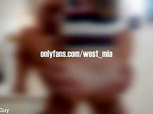 mia natalia cumshot on public beach 💦🏖️