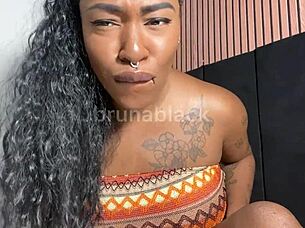 joi punheta guiada this horny latina putinha dares you not to cum