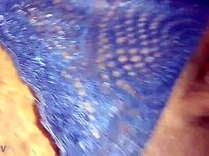 gostosa esposa takes massive cum after wild bedroom sex