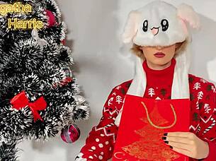 i couldnt believe exchanging gifts with santa claus at christmas felt so damn magical you know