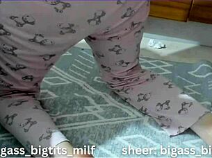 wanna see my pussy fingered in pajamas doggy?