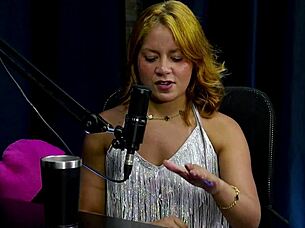 bruna ferrari bares peitos in first gangbang bdsm