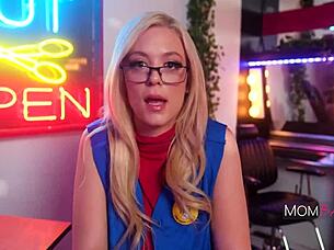 Blonde Boss Barbie Breeds Kinky Pussy Lick